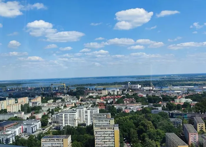 Aleda Hanza 14 Floor, Balkon 아파트